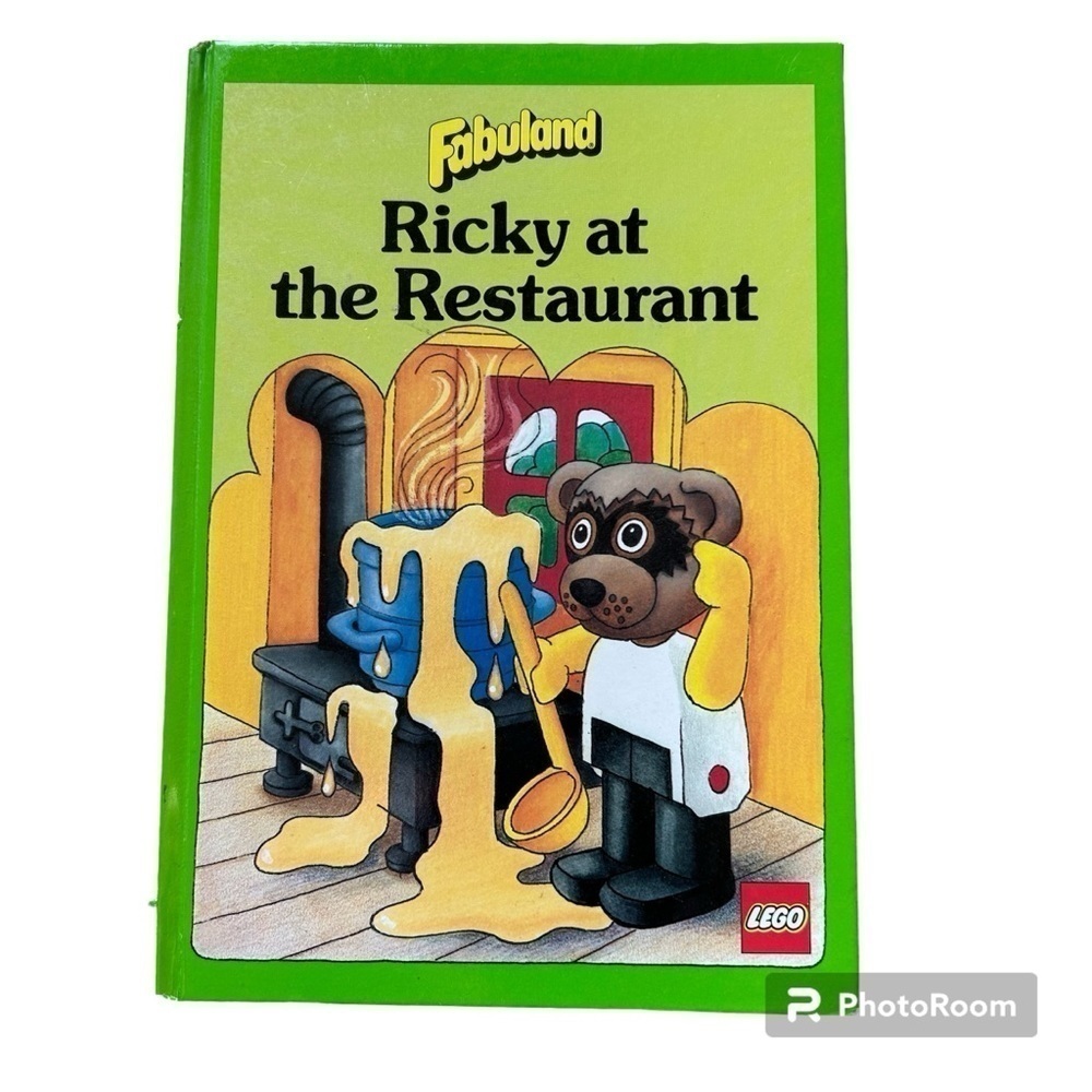Fabuland Lego Ricky at the Restaurant Hardcover 1984 Bundle and Save